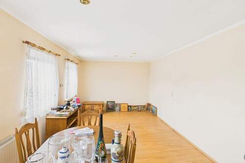 Wohnzimmer EG - 6 Zimmer Doppelhaushälfte in Zella-Mehlis