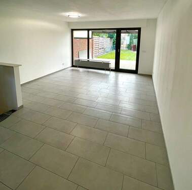 Wohnzimmer - Reihenmittelhaus mit 90,00 m&sup2; in Mönchengladbach zum Kaufen