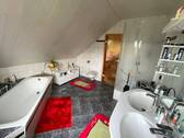 Badezimmer im Obergeschoss - 