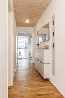 Modellbild Flur - Terrassenwohnung mit 79,70 m&sup2; in Pentling zur Miete