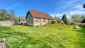 Außenansicht und Garten - 6 Zimmer Einfamilienhaus in Wiemersdorf