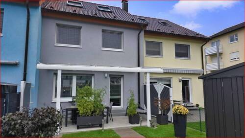 Ansicht Gartenseite mit Terrasse - 