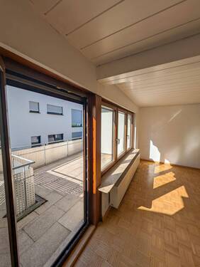 Wohnzimmer - Einfamilienhaus mit großer Terrasse