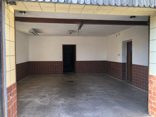 Garage im Haus - 5 Zimmer Doppelhaushälfte in Sondershausen