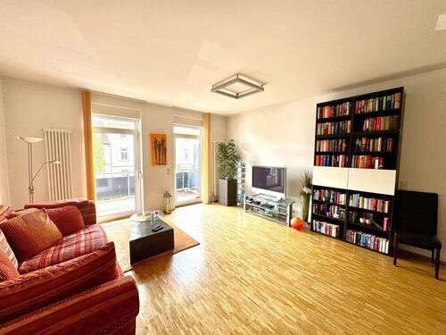 Wohnzimmer - 3 Zimmer Etagenwohnung in Kaiserslautern