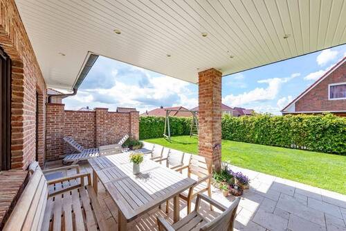 ... mit Zugang zur Terrasse. - 