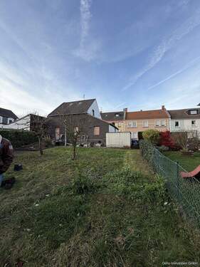 aufstehender Altbau - Grundstück zum Kaufen in Essen / Freisenbruch