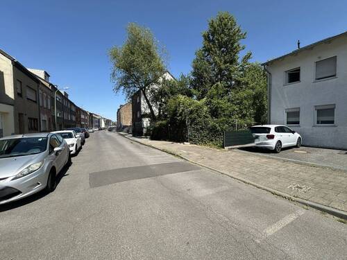 Straßenansicht - Grundstück in Düren