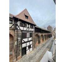 ***HAUPTTRIBÜNE...WOHNEN AN DER STADTMAUER...CITYNAH...MIT Einbauküche*** - Nürnberg Lorenz