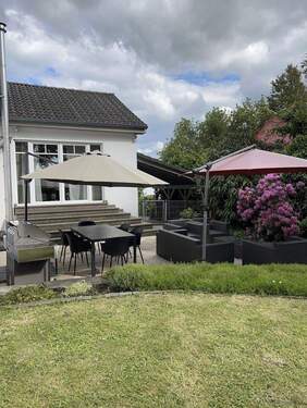 Bild 1 - Großzügiges Architektenhaus mit Einliegerwohnung Wiehl Zentrumslage