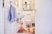 Gäste WC erste Wohnung - 