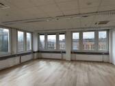 Eckbüro, rechte Seite - 