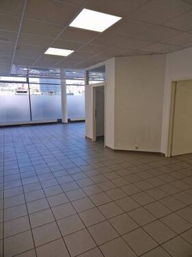 Räumlichkeiten - Büro mit 262,70 m&sup2; in Dresden zur Miete