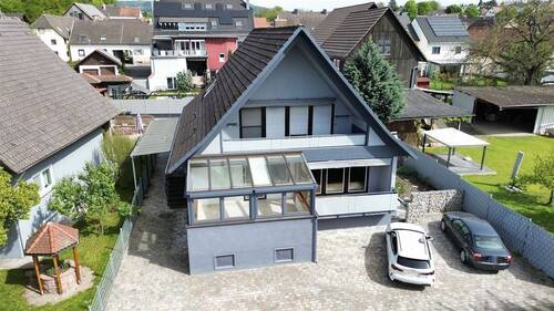 Hausansicht - Großzügige Familienwohnung in Ettenheim-Altdorf