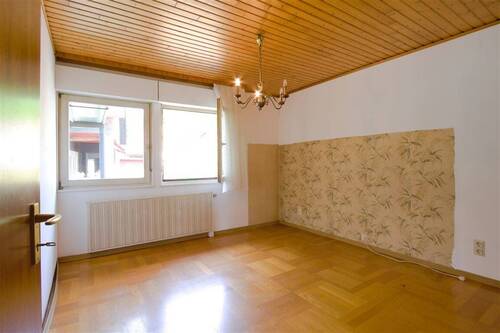 Zimmer 2 - 