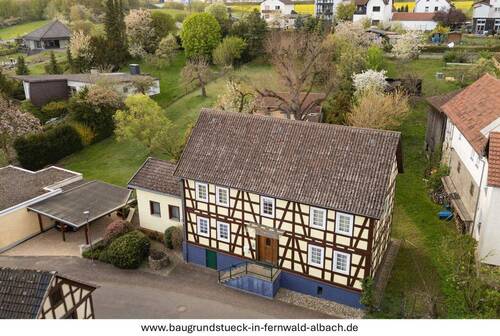 Sicht auf das Nachbargebäude - 