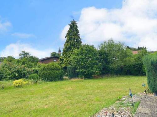 Grundstücksteilansicht - Einfamilienhaus mit 221,00 m&sup2; in Seck zum Kaufen