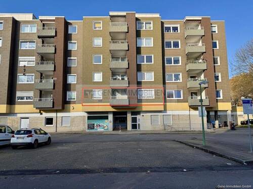 Vorderansicht - Mach mich schön! Ruhige und grosszügige 3-Raumwohnung in Essen-Horst