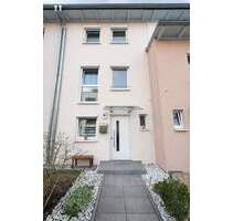 Neuwertiges Reihenhaus in begehrter familienfreundlicher Wohnlage, bezugsfrei ab Herbst 2026 - Nürnberg Großreuth h d Veste