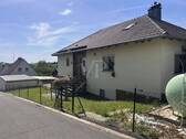 Seitenansicht - 8 Zimmer Mehrfamilienhaus, Wohnhaus in Bad Rodach / Heldritt