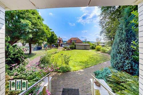 Blick in den Vorgarten - 