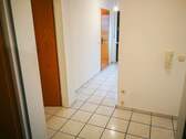 Flur - 2 Zimmer Etagenwohnung zur Miete in Wölfersheim