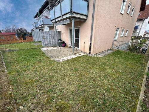 Terrasse mit Gartenanteil - 