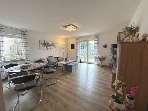 Großzügiger, heller Wohn-/Essbereich - Etagenwohnung mit 70,20 m&sup2; in Achern zum Kaufen