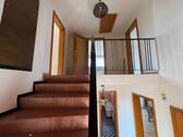 Treppenaufgang ins 1. OG - 