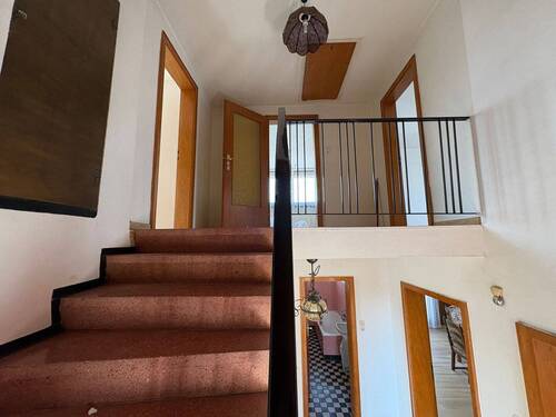 Treppenaufgang ins 1. OG - 