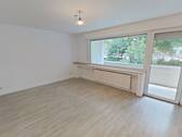 Ansicht I: Wohn- und Esszimmer - Geräumige 3-Zimmer-Wohnung mit sonnigem BALKON und Wannenbad in Duisburg-Neumühl
