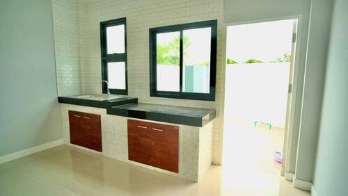 Bild 3 - 3 Zimmer Reihenmittelhaus in Nakhonratchasima