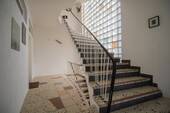 Eingangsbereich/Treppenhaus - 