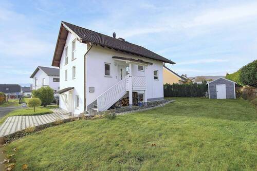 Außenansicht - Ein Zuhause mit Herz & Möglichkeiten - Charmantes Einfamilienhaus mit Einliegerwohnung in Sinn