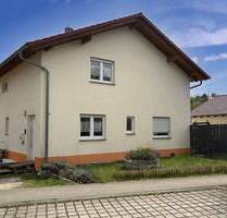 Großes Wohnhaus mit Doppelgarage - Meßstetten