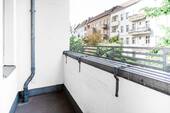 Balkon - 4 Zimmer Etagenwohnung zum Kaufen in Berlin