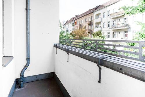 Balkon - 4 Zimmer Etagenwohnung zum Kaufen in Berlin