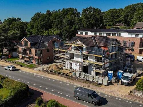 Seitenansicht - Mehrfamilienhaus, Wohnhaus zum Kaufen in Boostedt