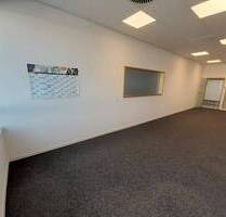 Flexible Office Spaces mit All-Inklusive-Services - All-in-Miete - Neutraubling