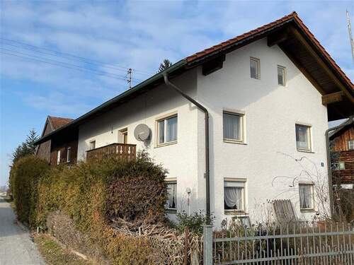 Ansicht Südosten - 6 Zimmer Einfamilienhaus in Osterhofen