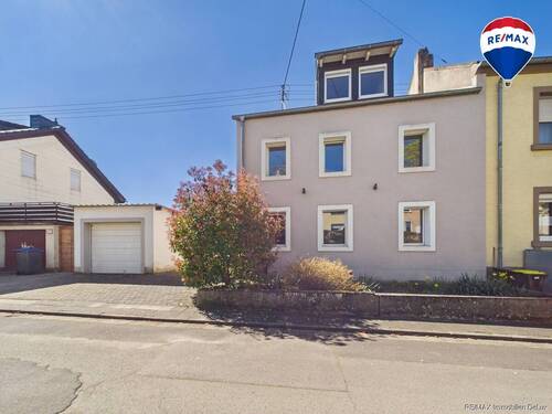 REMAX Immobilien DeLux Haus in Besseringen zu verkaufen - Gepflegtes Einfamilienhaus mit vielseitiger Nutzung in Besseringen