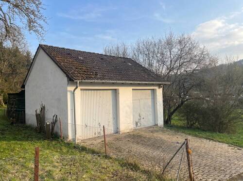 Doppelgarage auf separatem Grundstück - 