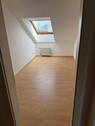 Bild 2 - 2 Zimmer Etagenwohnung zur Miete in Leverkusen