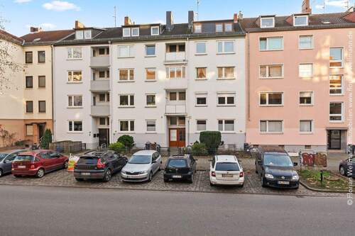 Bild 1 - Toplage Neustadt: Gepflegte 3-Zimmer-Wohnung mit 2 Balkonen und moderner Ausstattung