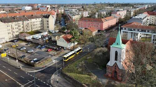 Stellplatz zur Miete auf dem gegenüberliegenden Parkplatz möglich - 