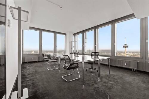 Büroraum 1 - Exklusive Büros in Köln - 38. Etage mit Domblick, alles inklusive