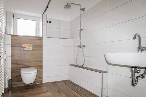 Bad - Etagenwohnung mit 80,30 m&sup2; in Wesel zum Kaufen