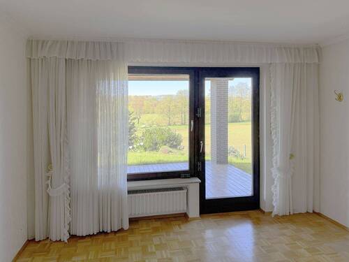 Schlafzimmer - 7 Zimmer Einfamilienhaus zum Kaufen in Baunatal