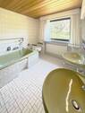 Badezimmer - 7 Zimmer Einfamilienhaus in Baunatal
