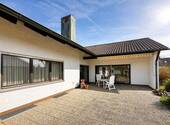 Großzügige Terrassenbereiche - 